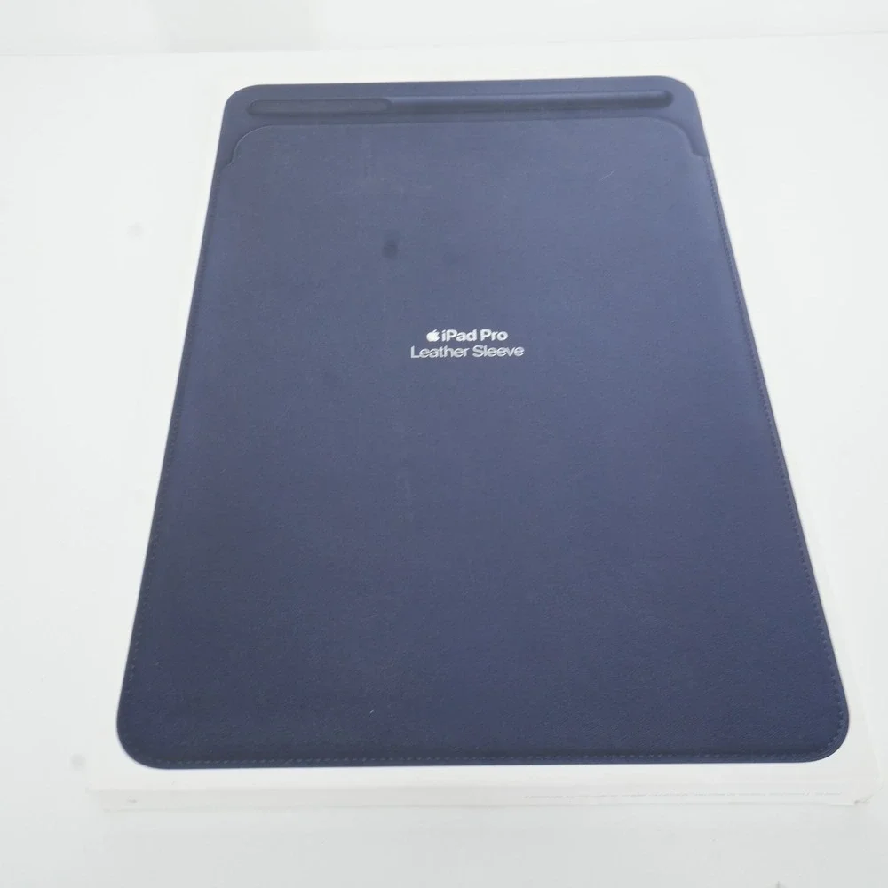 Apple iPad Pro 10.5 Leather Sleeve Midnight Blue MPU22ZM/A Pencil Holder Case